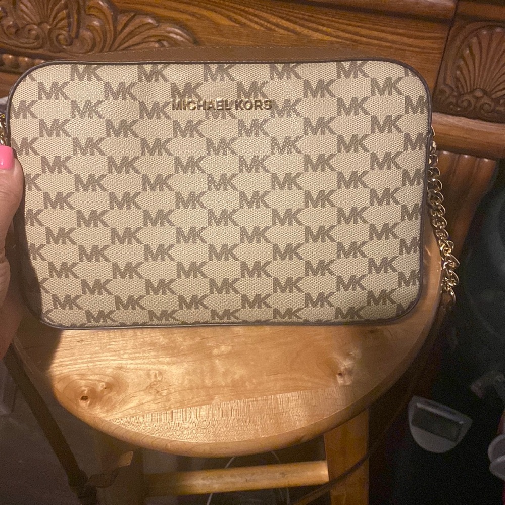Michael Kors Cross Body Purse/Bag
